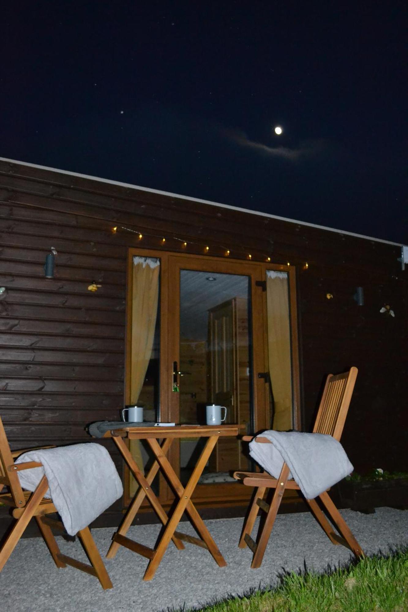 The Warren Lodge Cabin At Ashes Farm, Near Settle Eksteriør bilde